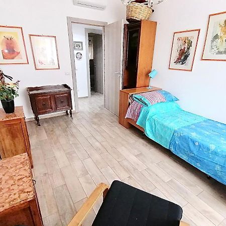 Ferienwohnung Relax Zambrini Lido di Ostia Exterior foto