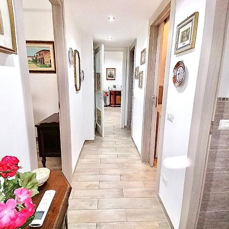 Ferienwohnung Relax Zambrini Lido di Ostia Exterior foto