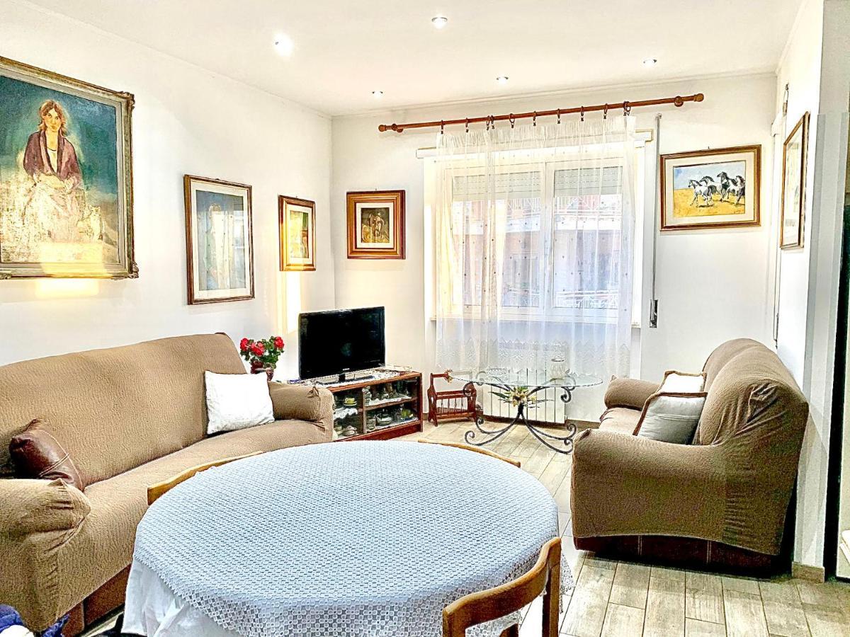 Ferienwohnung Relax Zambrini Lido di Ostia Exterior foto