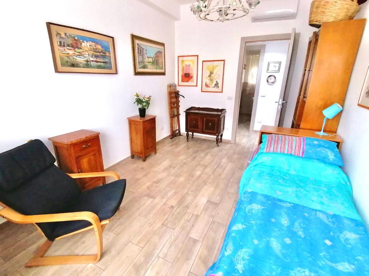 Ferienwohnung Relax Zambrini Lido di Ostia Exterior foto