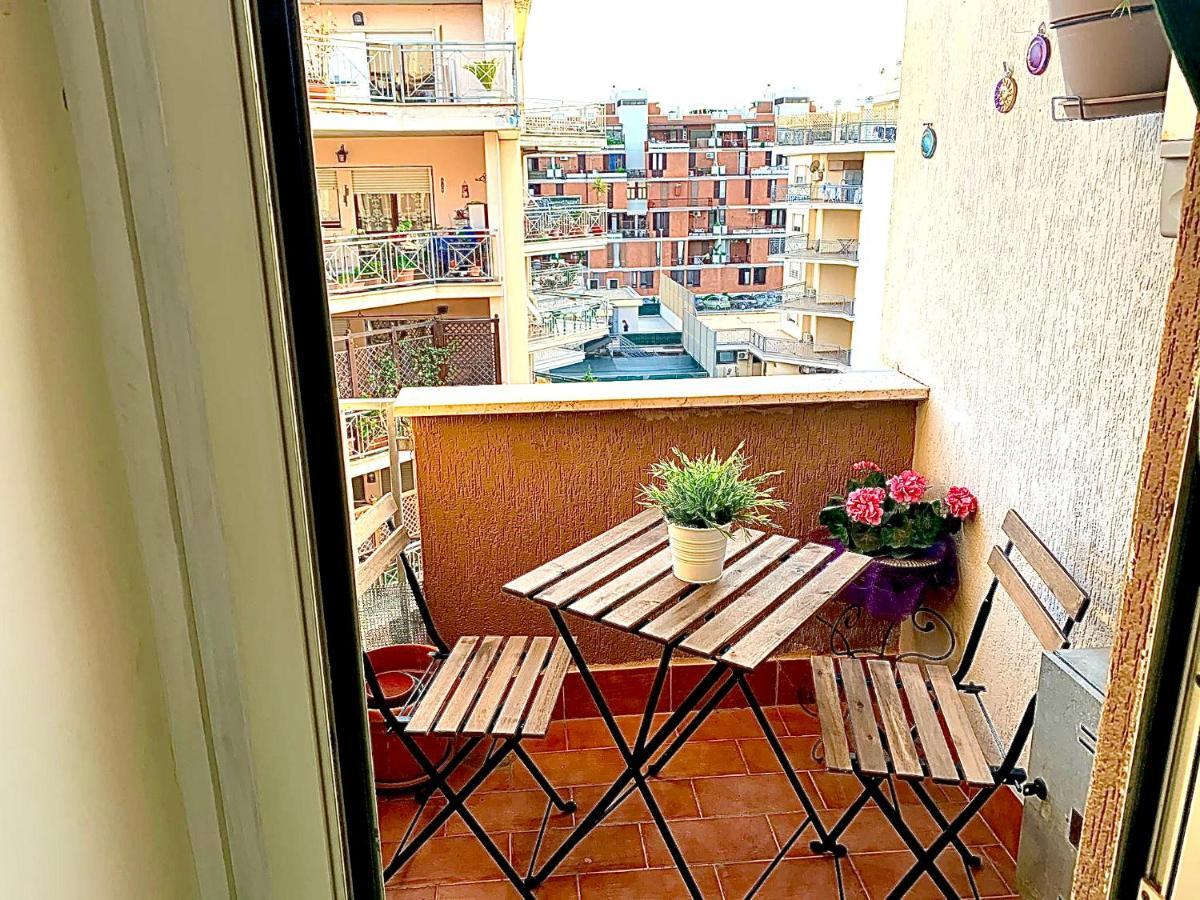 Ferienwohnung Relax Zambrini Lido di Ostia Exterior foto